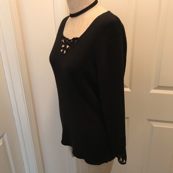 Sag Harbar V-neck sweater - Picture 4 of 12